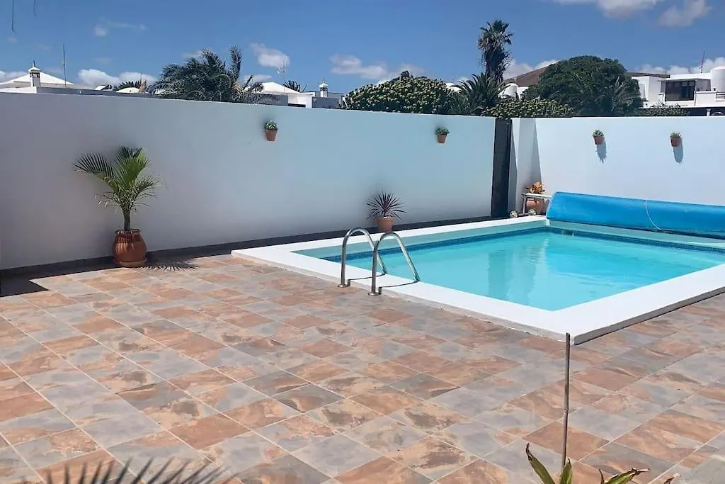 La Mar Poolvilla Costa Teguise 0*,